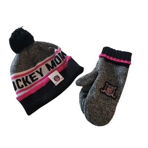 NHL "Hockey Mom" Hat and Mitt Set